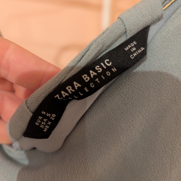 213.Zara Gray)Green Maxi Dress - Picture 3 of 6